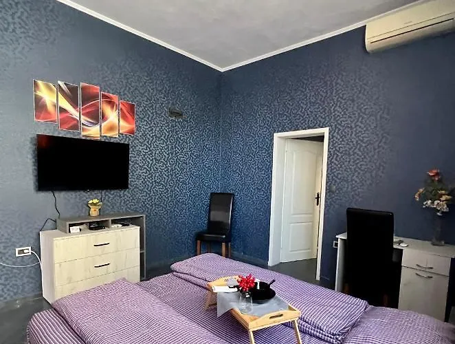 Flower House 3 Apartment Sofia