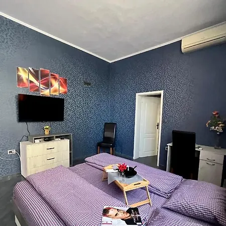 Flower House 3 Апартамент София