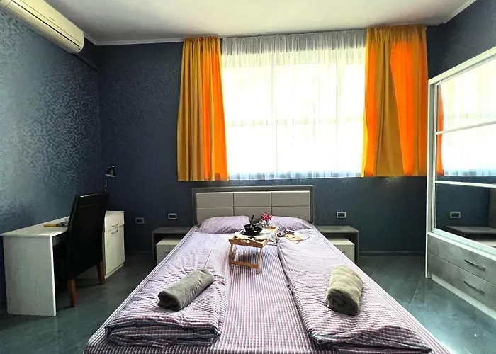 Flower House 3 شقة